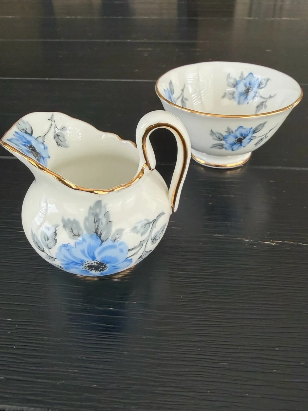 Royal Chelsea Blue Floral Porcelain Creamer and Sugar Bowl with Gold Trim 4535A